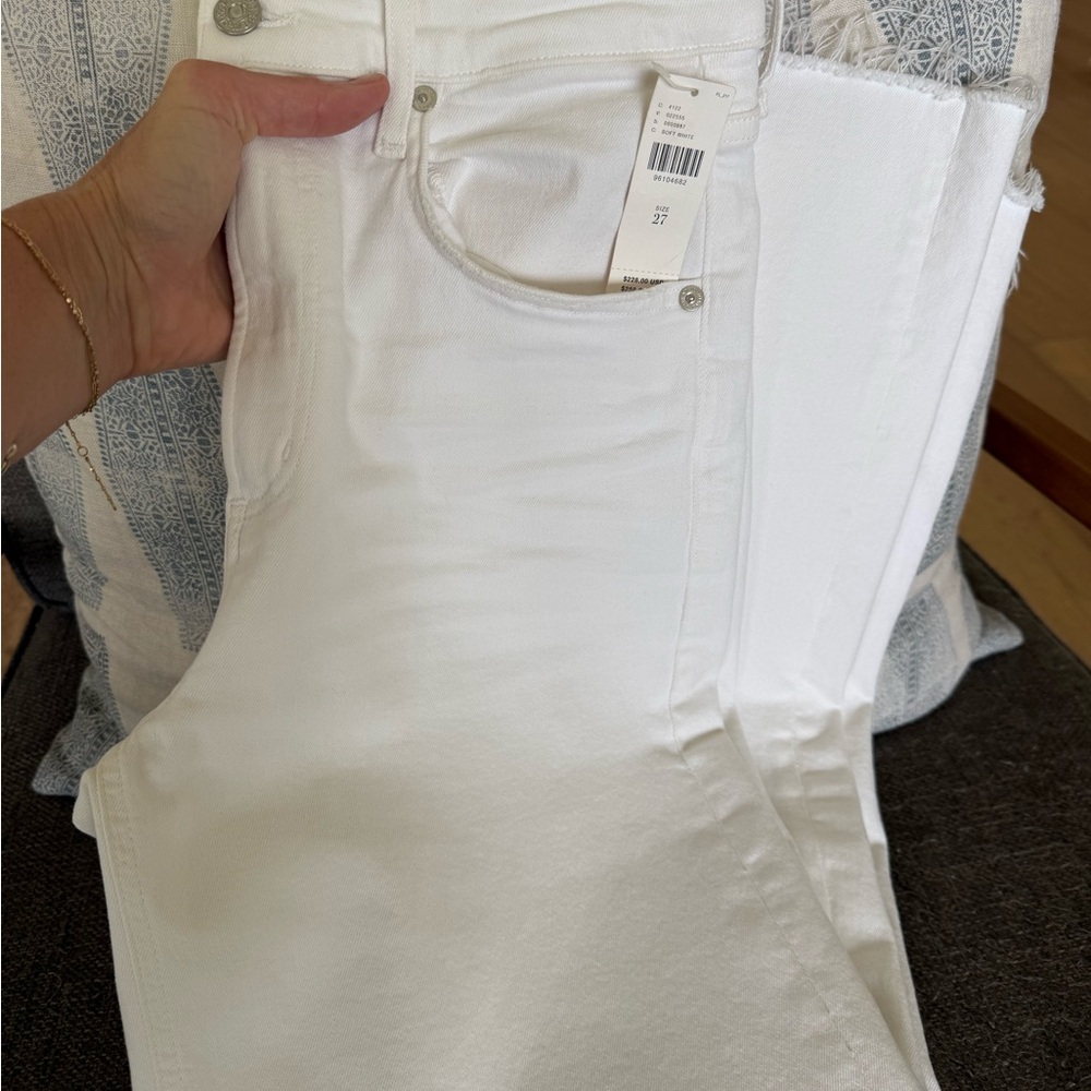 Citizens of Humanity- wide leg crop white jeans
